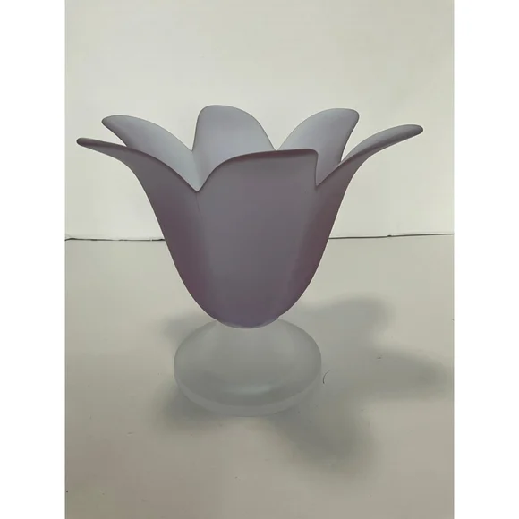 Party lite Frosted Lilac Tulip Glass Candle Holder - Picture 2 of 4
